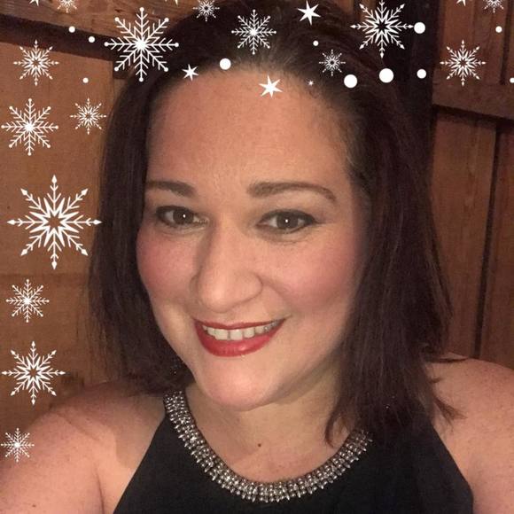 Meet your Posher, Veronica - Picture 1 of 1